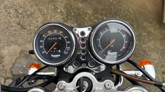 Triumph Adventurer - 8