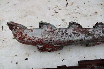 Zetor 16145 turbo svody motoru výfukové a sací - 8