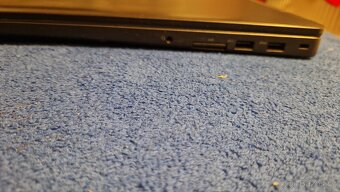 Dell Latitude E5570 , i7, 8GB a 256GB SSD - 8