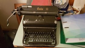 Prodám psací stroj Zeta - 8