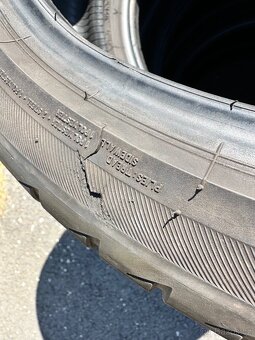 Prodám letní pneu Bridgestone 225/40R19 93Y - 8
