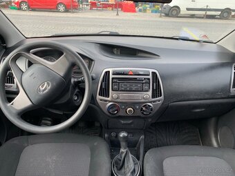 Hyundai i20 - 8