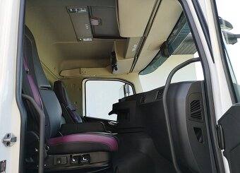VOLVO FMX 460 8x4 - vanový sklápěč - 8