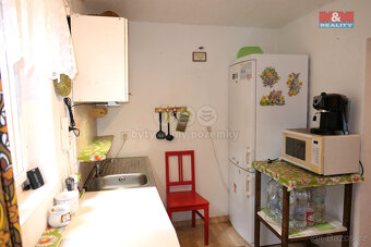 Prodej chaty, 65 m², Jesenice, ul. U Velkého rybníka - 8
