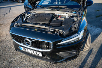 Volvo V60 D3 AWD, 2020 – plná výbava, perfektní stav, DPH - 8