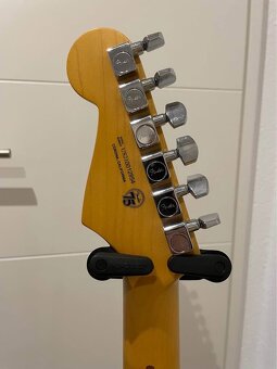 Fender Stratocaster American Professional II HSS Strat - 8