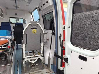 Renault Master 2,3 dci sanitní - 8