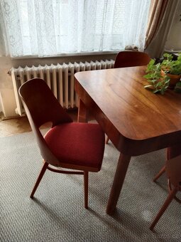 Jídelní stůl + 4 židle TON - 8