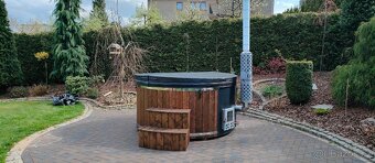 Koupací sud s vířivkou a vnitřním ohřevem vody - 8