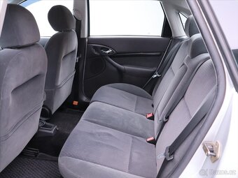 Ford Focus 1,6 16V Ghia Aut.klima Xenon (2003) - 8