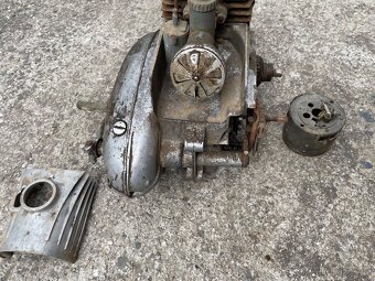 Motor Jawa 250/559 Panelka - 8