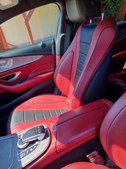 Mercedes benz CLS Coupe 400D AMG - 8