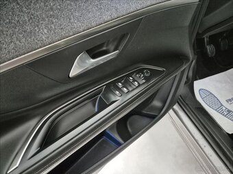 Peugeot 5008 1,5 BlueHDi Allure 7MÍST LED DPH - 8