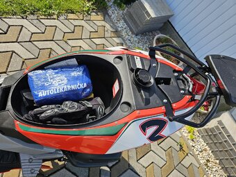 Skutr Aprilia SR50R - 8