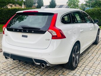 Volvo V60 2.0D 120KW MANUÁL R-DESIGN SENZORY - 8