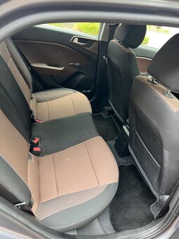 Prodám Hyundai i20, 1.2i 55kW, benzín, 2017, 72000 km - 8