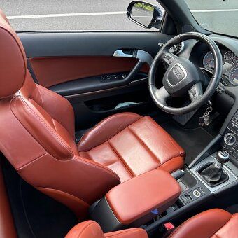 AUDI A3 CABRIO 2.0TDI TOP - 8