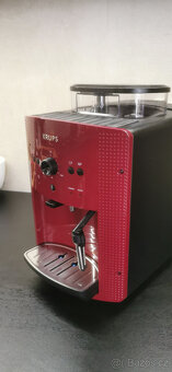 Plně automatický kávovar Krups Essential - 8