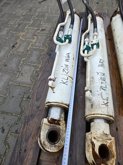 PRODÁM: Hydraulické pístnice, válce, píst - 8
