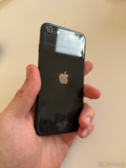 iPhone SE 2020 - 64 GB - 8