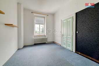 Prodej bytu 3+1, 90 m², Cheb, ul. Karlova - 8