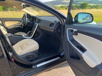 Volvo V60, 2.4 D6 AWD 158 kW PLUG-IN HYBRID - 8