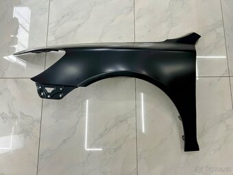 PŘEDNÍ BLATNÍKY / ŠKODA OCTAVIA 2 FACELIFT / ZASÍLÁME - 8