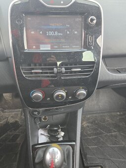 Renault Clio 1.2i,54kw, rok 2015,nová STK. - 8