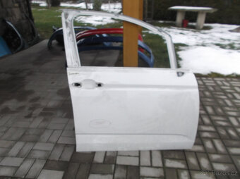 VW TOURAN BOKY-BLATNÍKY-DVEŘE-PRÁH-ZADNÍ NÁRAZNÍKY - 8