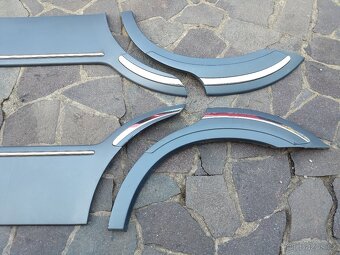 Plastové lemy Ssangyong Rexton - 8