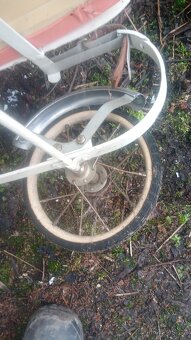 Starý dětský kočárek Zekiva DDR - 8