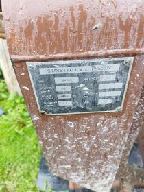 Prodám na  stavební michacku - 8