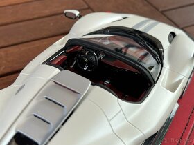 MR Collection - Ferrari Daytona SP3, 1:18 - 8