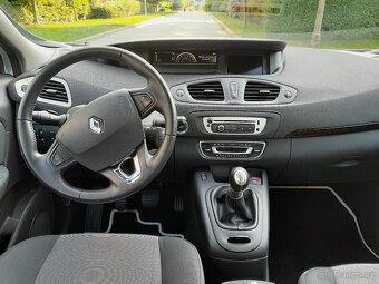 Renault Scénic 1,6 16V - 8
