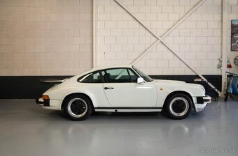 Porsche 911 Carrera 3.2 Coupé (1984) – Grand Prix White - 8