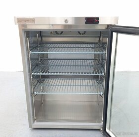 Lednice - 161 litrů - 1 skleněné dveře - 8