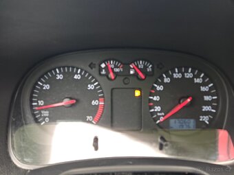 Volkswagen golf IV 1.4i 16V 55 kW rv 2001 - 8