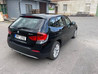 BMW X1 sDrive 18d 105kw 2012 manuál - 8