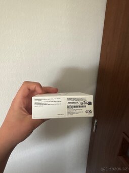 Apple AirPods - 8