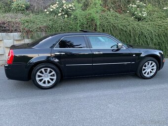 Chrysler 300C 3.0CRD limuzína Signature Series - 8
