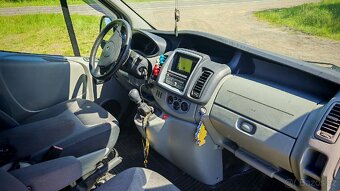 Renault Trafic 2013 2.0 dci LONG - 8