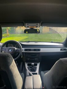 BMW E90 325i M-paket - 8
