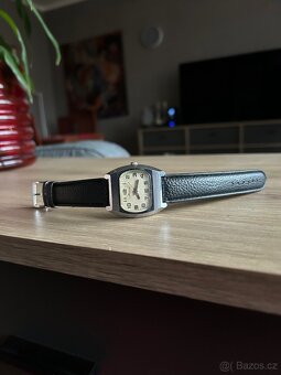 Mechanické hodinky Raketa TV - 8