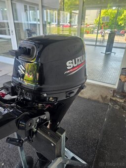 Prodám lodní motor Suzuki DF20AS top stav - 8
