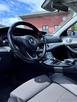 Mercedes-Benz E-Class (W213) - 8
