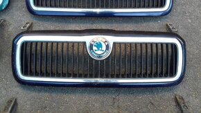 Škoda Octavia 1 předfacelift 96-00 přední maska modrá zelená - 8