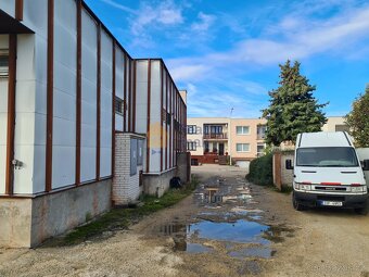 Prodej komerčního objektu v Hustopečích u Brna, 920 m2, poze - 8