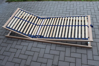 Kvalitní polohovací lamelový rošt do postele 80x200 cm - 8