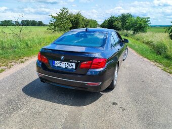 BMW F10 530d BOHATÁ VÝBAVA - 8
