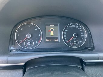 Volkswagen Touran - 8